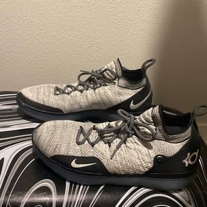 Nike Kevin Durant XI’s (11’s) Men’s size 14